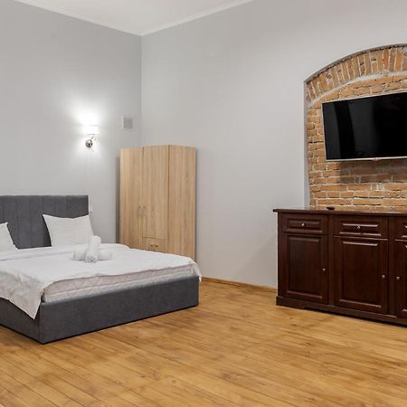 Apartment On Stavropihiiska Street 3 Lviv Luaran gambar