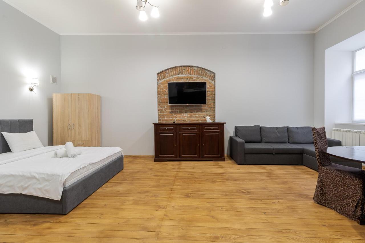 Apartment On Stavropihiiska Street 3 Lviv Luaran gambar