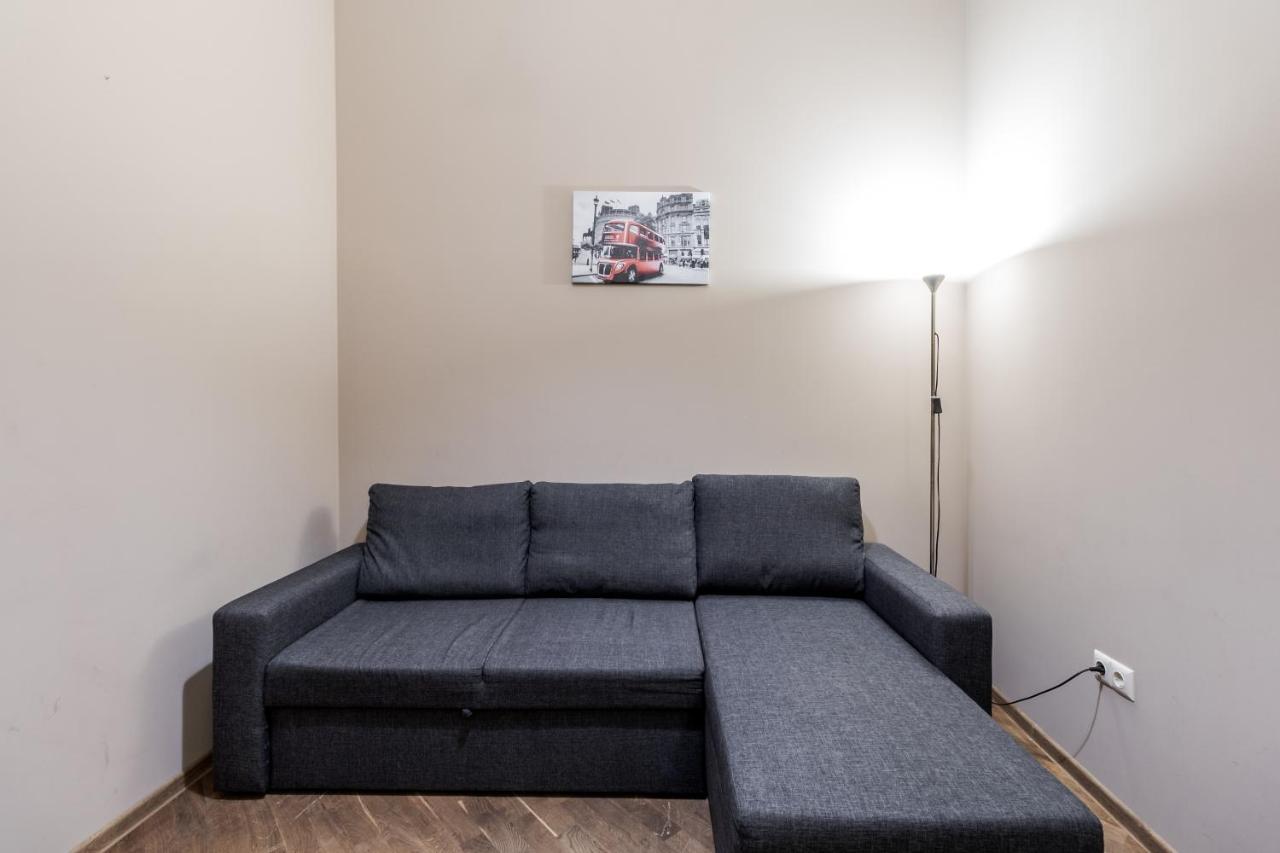 Apartment On Stavropihiiska Street 3 Lviv Luaran gambar