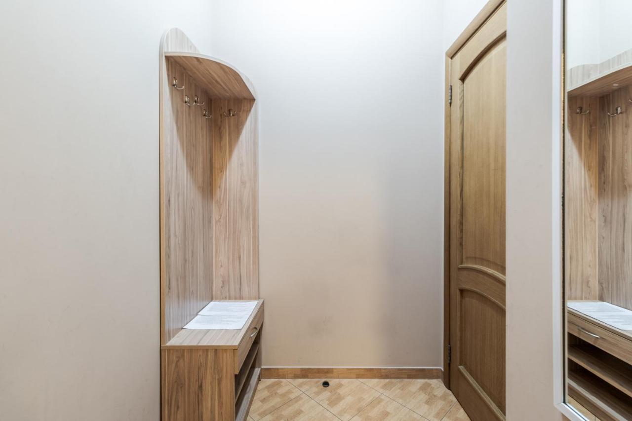 Apartment On Stavropihiiska Street 3 Lviv Luaran gambar